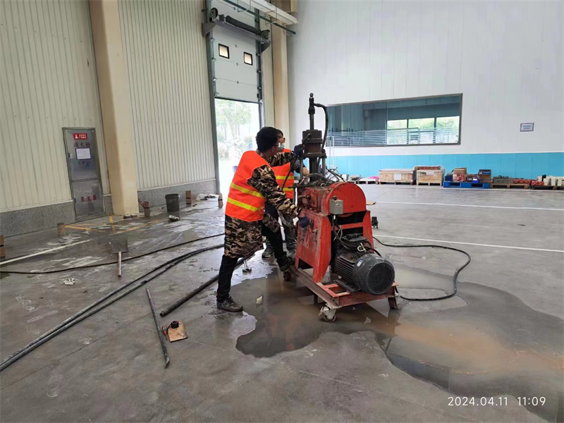 长倘口镇厂房地面下沉塌陷注浆加固施工